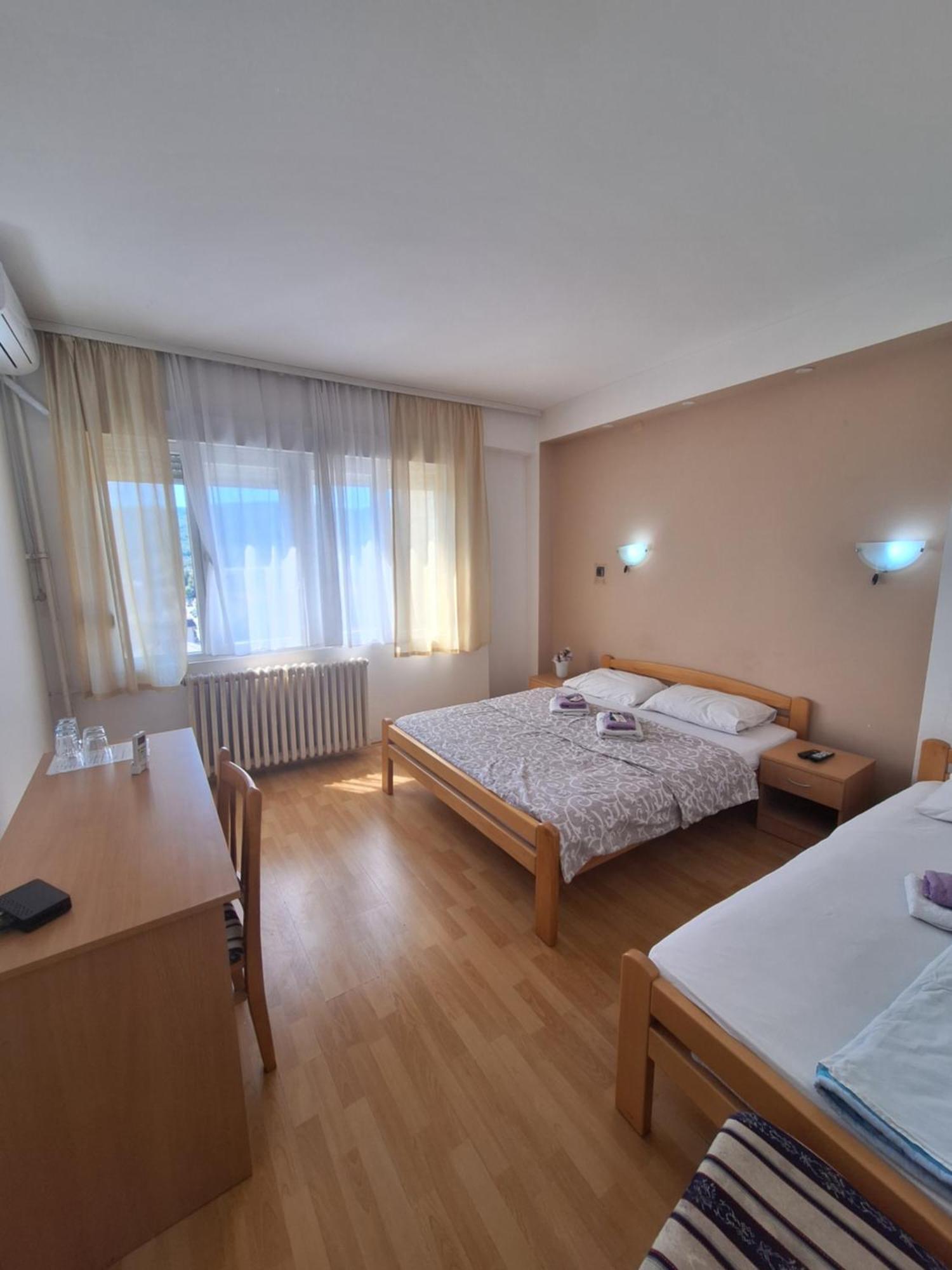 Hotel Konaciste Trstenik Eksteriør bilde